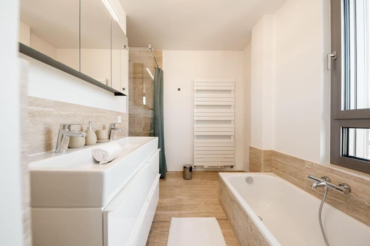 City Luxury With City Views In Ville Haute Luxembourg Ngoại thất bức ảnh